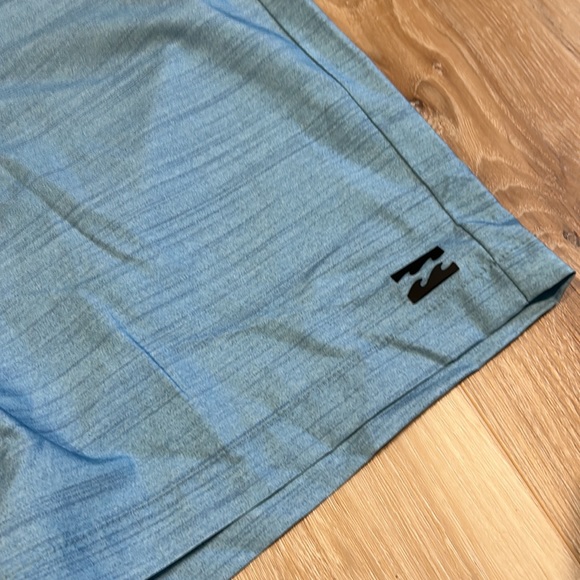 NWT Billabong Submersibles board shorts - Picture 2 of 9